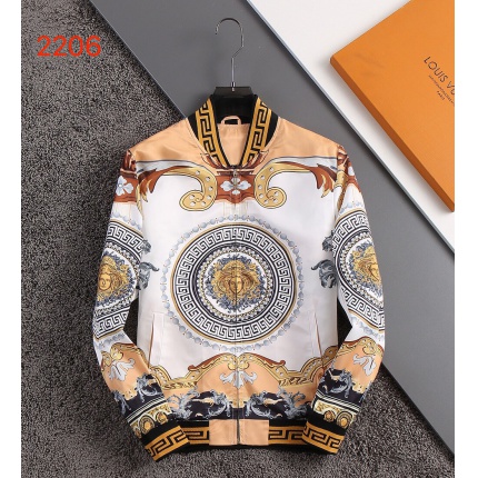 New Arrivals Versace Thin Jackets For Men  in 156048
