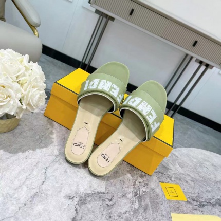 New Arrivals High quality Fendi Slippers For Women in 156054