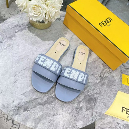 New Arrivals High quality Fendi Slippers For Women in 156055