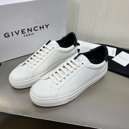 Givenchy Sneakers Size 35-45 in 156101