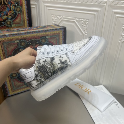 Dior Sneakers for Women in 156128