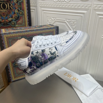 Dior Sneakers for Women in 156130