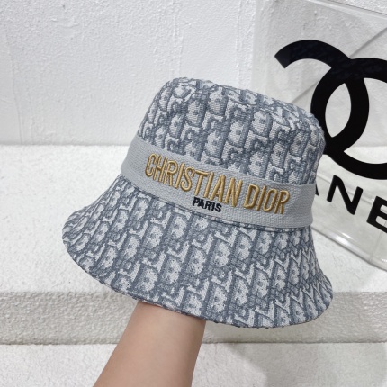 Dior Hats in 156486