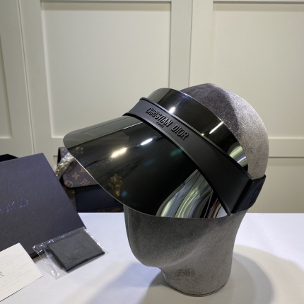 Dior Hats in 156502