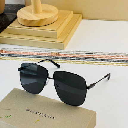 Givenchy AAA Quality Glasses in 156834