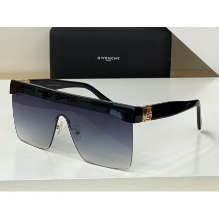 Givenchy AAA Quality Glasses in 156844