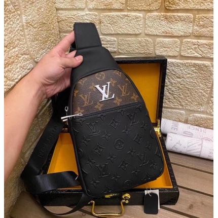 New Arrivals Gucci AAA quality Crossbody Bags For Men in 156963