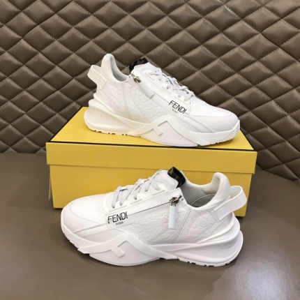 Fendi Sneakers For Men in 156993