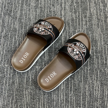 Dior Slippers For Men in 157190