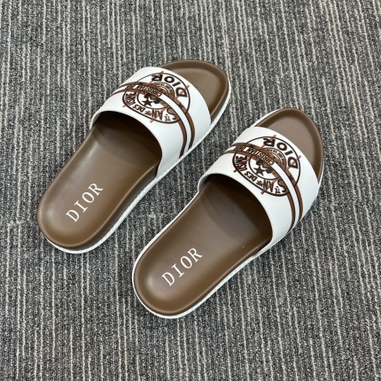 Dior Slippers For Men in 157191