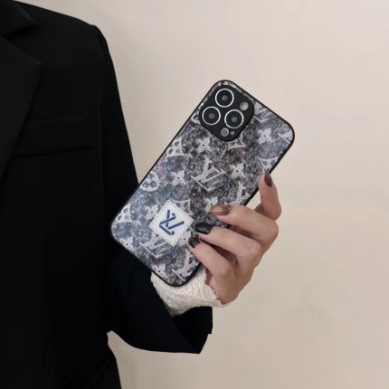 Louis Vuitton AAA+++ Phone cases in 157286
