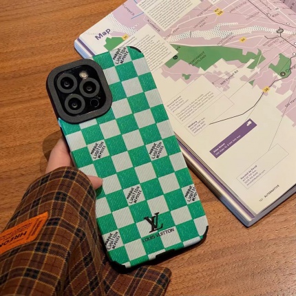 Louis Vuitton AAA+++ Phone cases in 157287