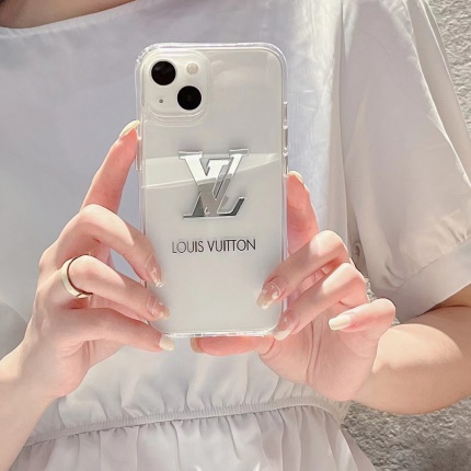 Louis Vuitton AAA+++ Phone cases in 157290