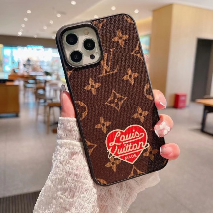 Louis Vuitton AAA+++ Phone cases in 157295