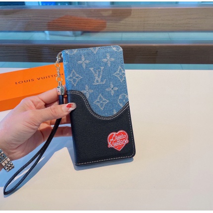 Louis Vuitton AAA+++ Phone cases in 157297