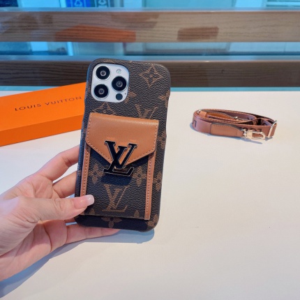 Louis Vuitton AAA+++ Phone cases in 157299