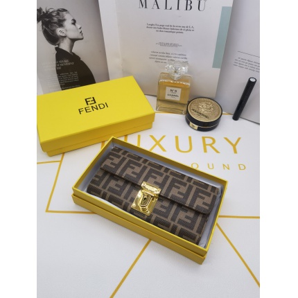 Fendi AAA Wallet in 157312