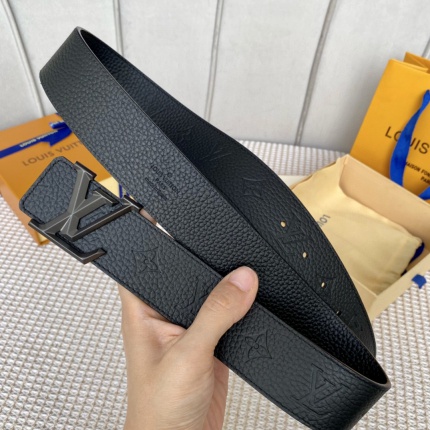 Louis Vuitton AAA Belts in 157358