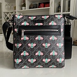 New Arrivals Gucci AAA quality Crossbody Bags For Men in 156088