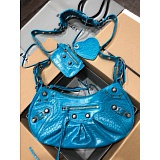 New Arrivals Balenciaga high quality Handbags in 157250