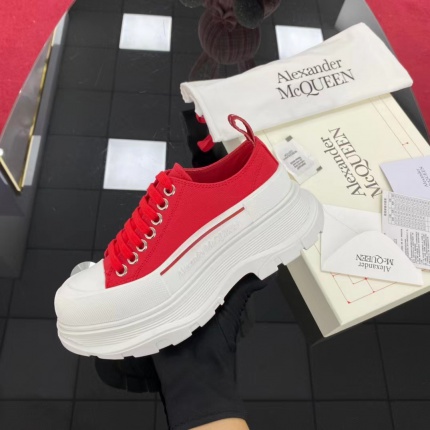 Alexander Mcqueen Sneakers For Women in 157435