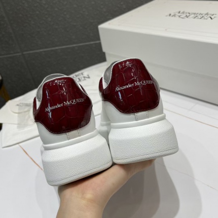 Alexander Mcqueen Sneakers For Women in 157449