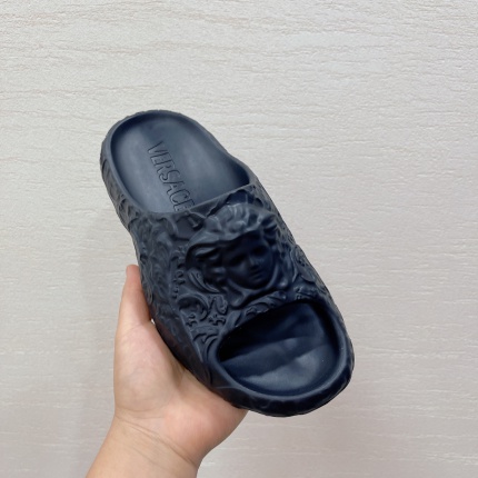 New Arrivals Versace Slippers size 36-46 in 157575