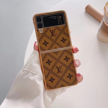 Louis Vuitton AAA+++ Phone cases in 157973