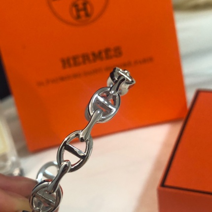 Hermes Bracelets in 157988