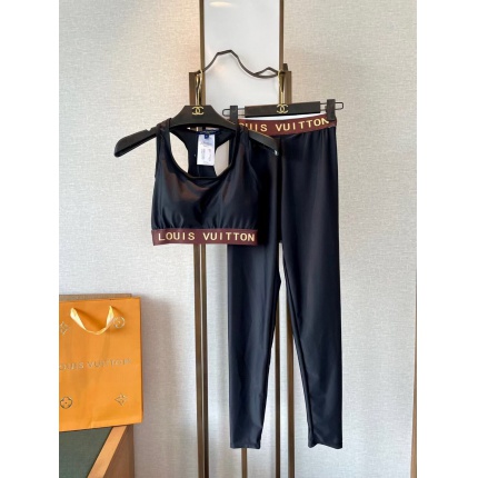 New Arrivals Louis Vuitton Yoga Suits For Women in 158061