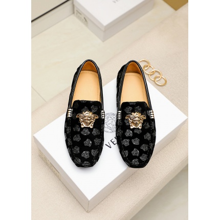 New Arrivals Versace Loafers For Men in 158082