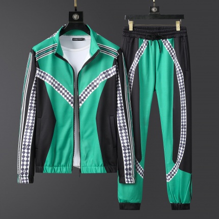 New Arrivals Louis Vuitton Tracksuits For Men in 158246