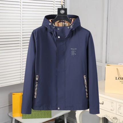 Buberry Jackets For Men in 158500