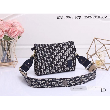 Cheap Dior Bags in 158888