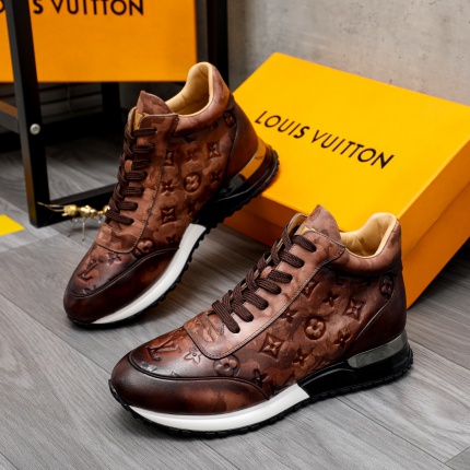 New Arrivals Louis Vuitton Sneakers For Men in 159360