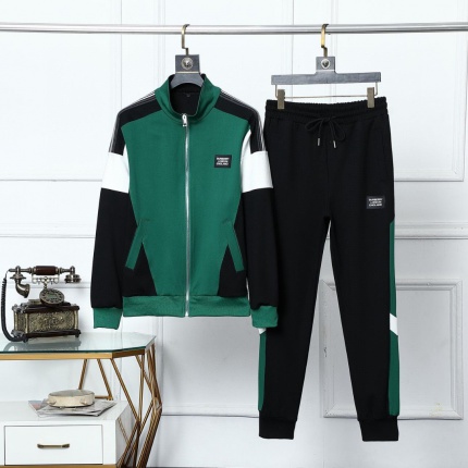 New Arrivals Burberry Tracksuits For Men in 159441