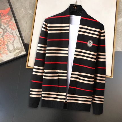 Burberry Sweaters for Men in 159490