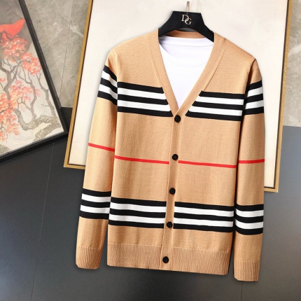 Burberry Sweaters for Men in 159496