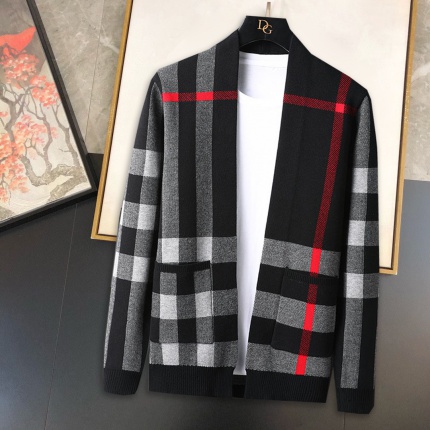 Burberry Sweaters for Men in 159497