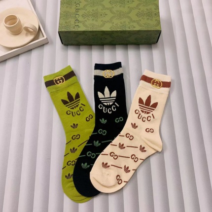 New Arrivals Gucci Socks A pack in 159811