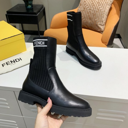 New Arrivals Fendi Boots For Women in 159909