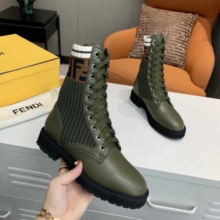New Arrivals Fendi Boots For Women in 159914