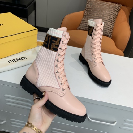 New Arrivals Fendi Boots For Women in 159915
