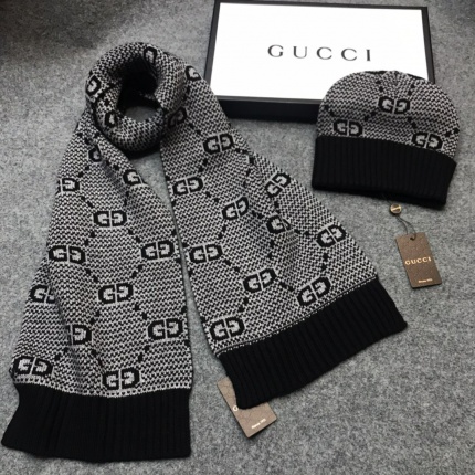 Gucci Beanies in 160289
