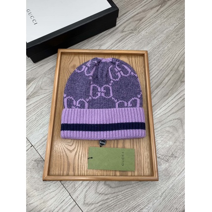 Gucci Beanies in 160297