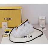 Fendi AAA+++ Handbags in 160003