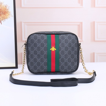 Gucci Cross Bags in 160344