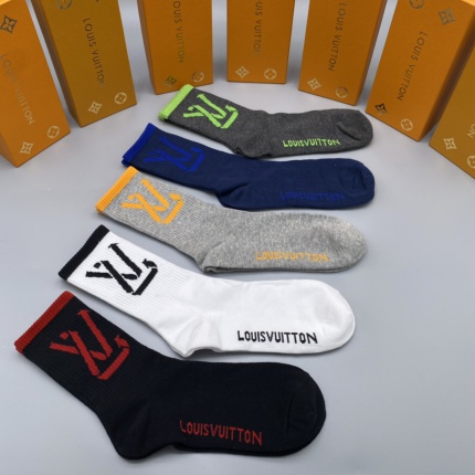 New Arrivals Louis Vuitton Socks A pack in 160927