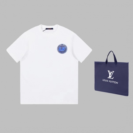 Louis Vuitton T-Shirts in 161153