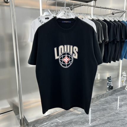 Louis Vuitton T-Shirts in 161155